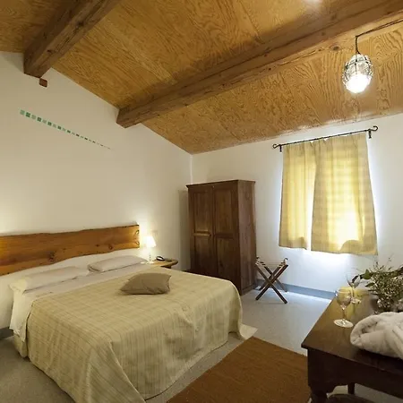 Borgo Di トラリアタ